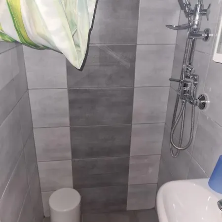 Triton Διαμέρισμα *