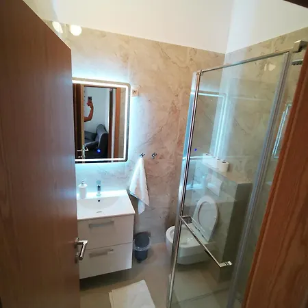 Triton Διαμέρισμα